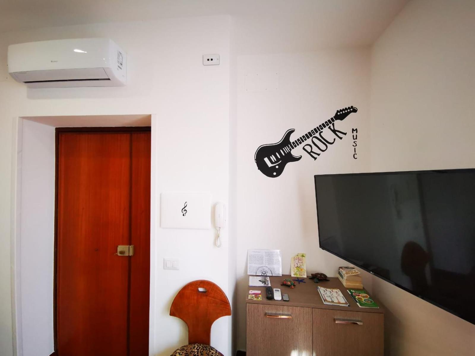 Jazz & Blues Apartments Near " Sentiero Degli Dei " アジェーロラ 部屋 写真