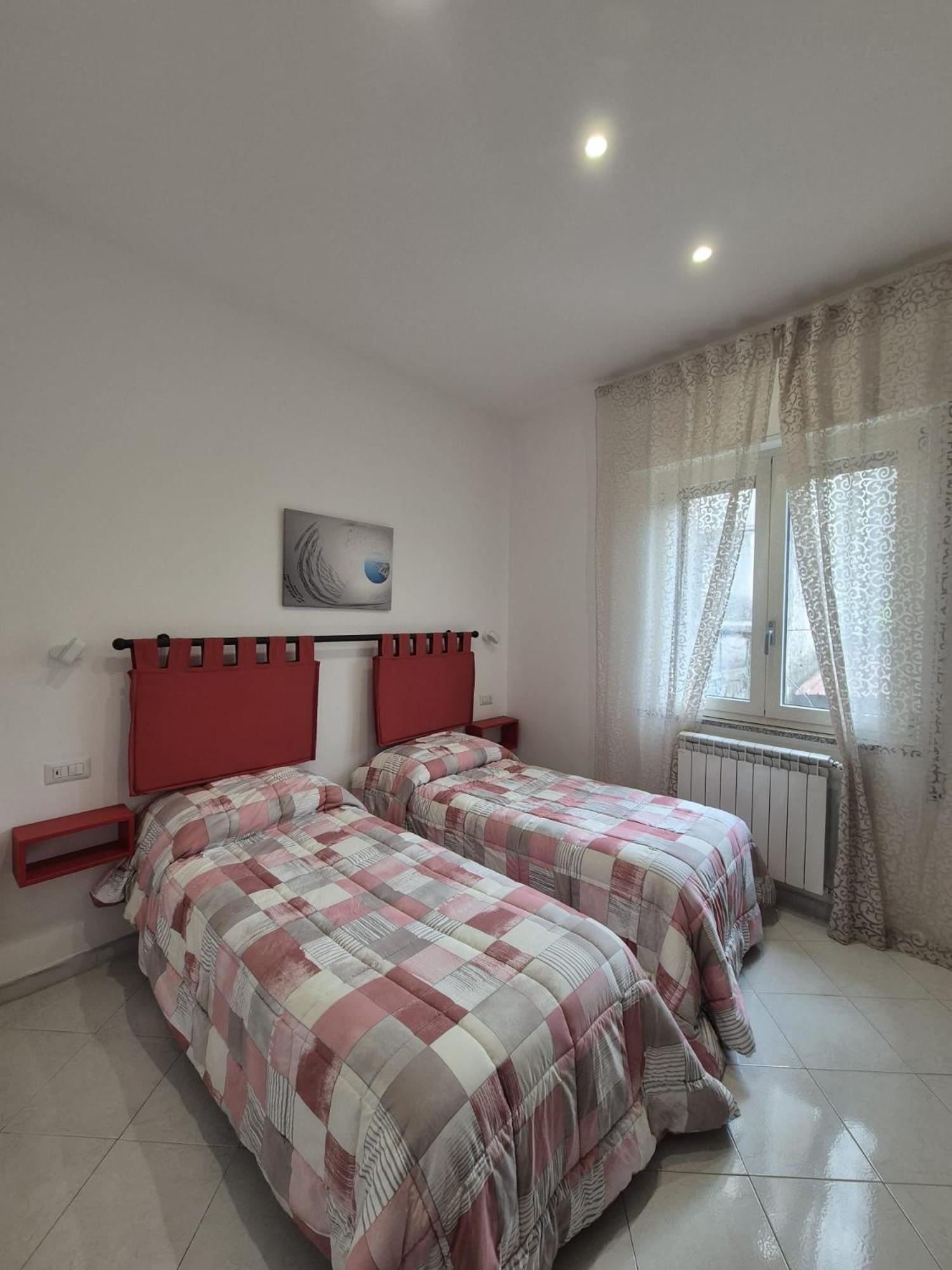 Jazz & Blues Apartments Near " Sentiero Degli Dei " アジェーロラ 部屋 写真